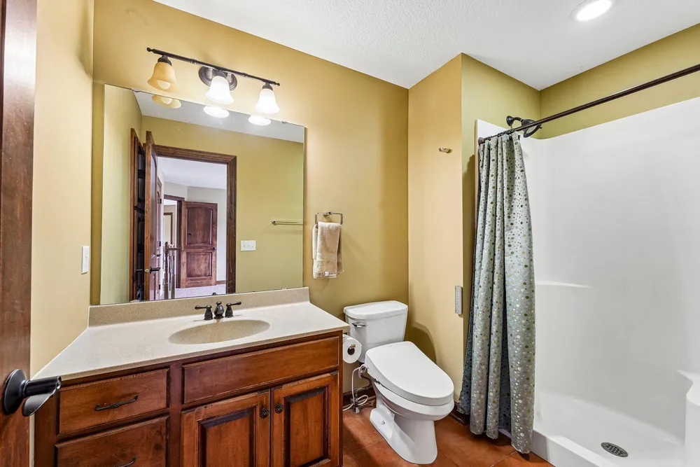 18658 Ponderosa Ct, Eden Prairie, MN 55347