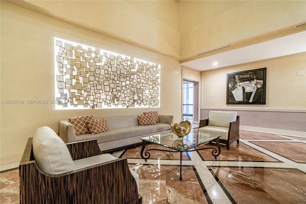 20281 E Country Club Dr, Aventura, FL 33180