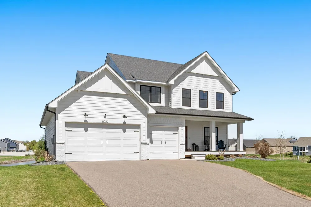 8027 180th St W, Lakeville, MN 55044