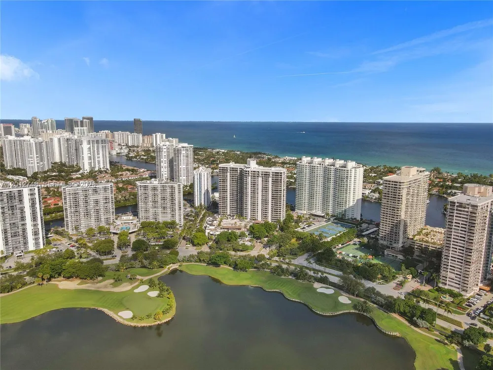 20281 E Country Club Dr, Aventura, FL 33180