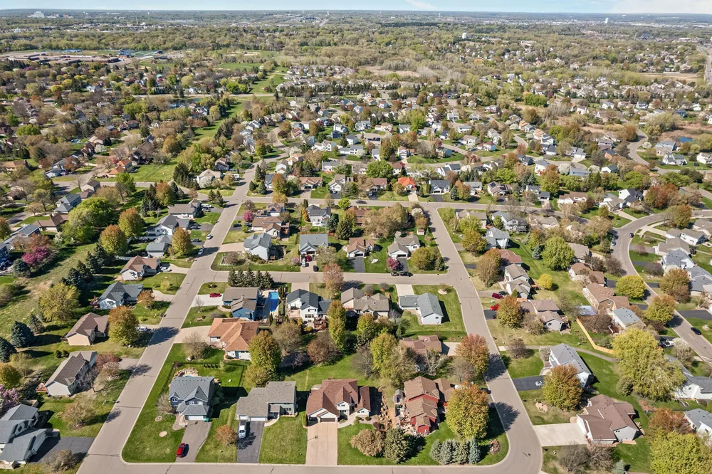 3406 Hartford Rd, Woodbury, MN 55125