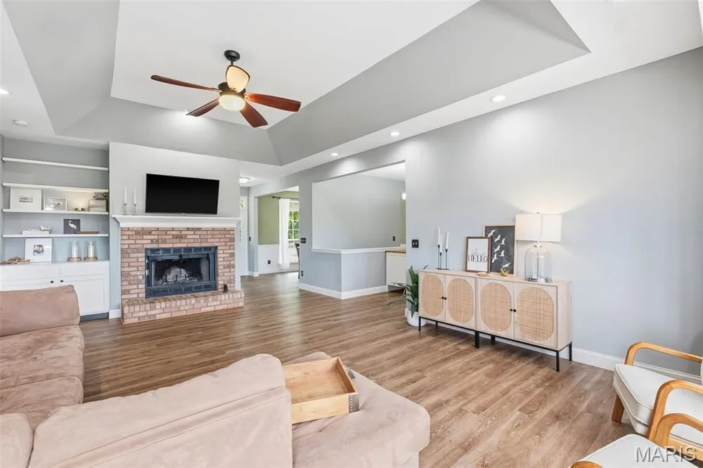 1387 Norwood Hills Dr, O Fallon, MO 63366