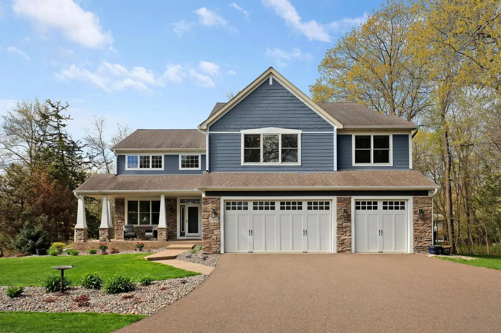 17039 Valley Rd, Eden Prairie, MN 55347