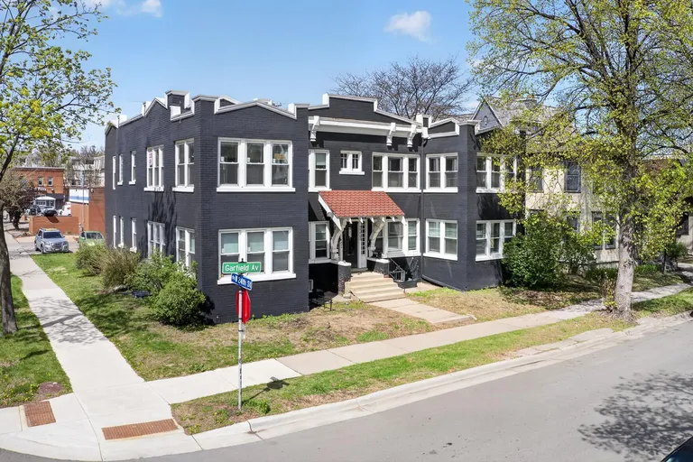 2322 Garfield Ave, Minneapolis, MN 55405-3242