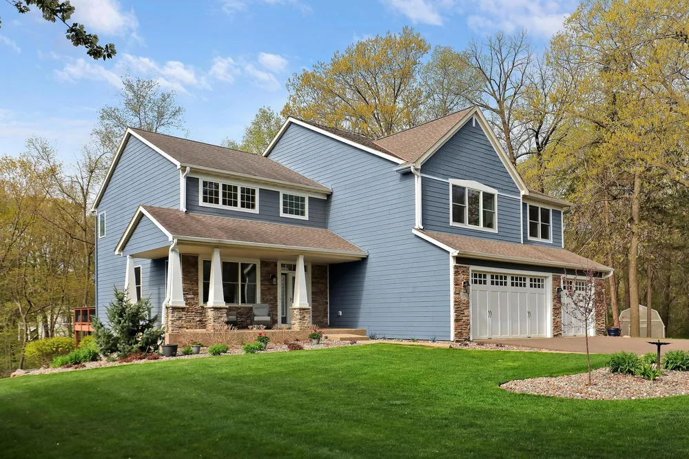 17039 Valley Rd, Eden Prairie, MN 55347