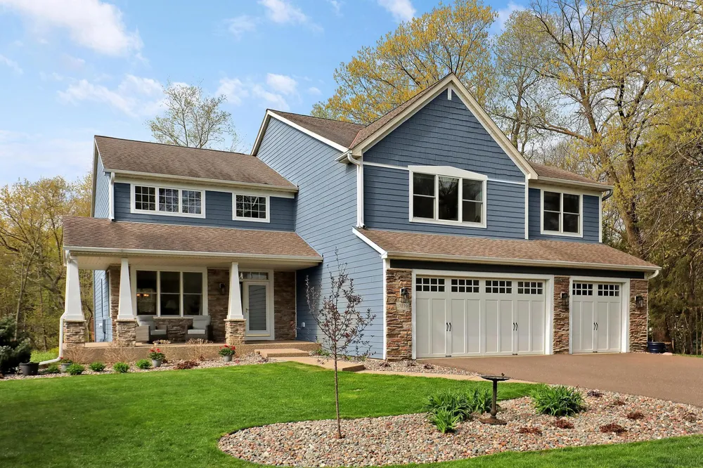 17039 Valley Rd, Eden Prairie, MN 55347
