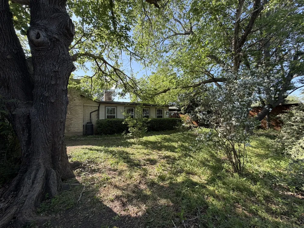5112 Karen Dr, North Richland Hills, TX 76180
