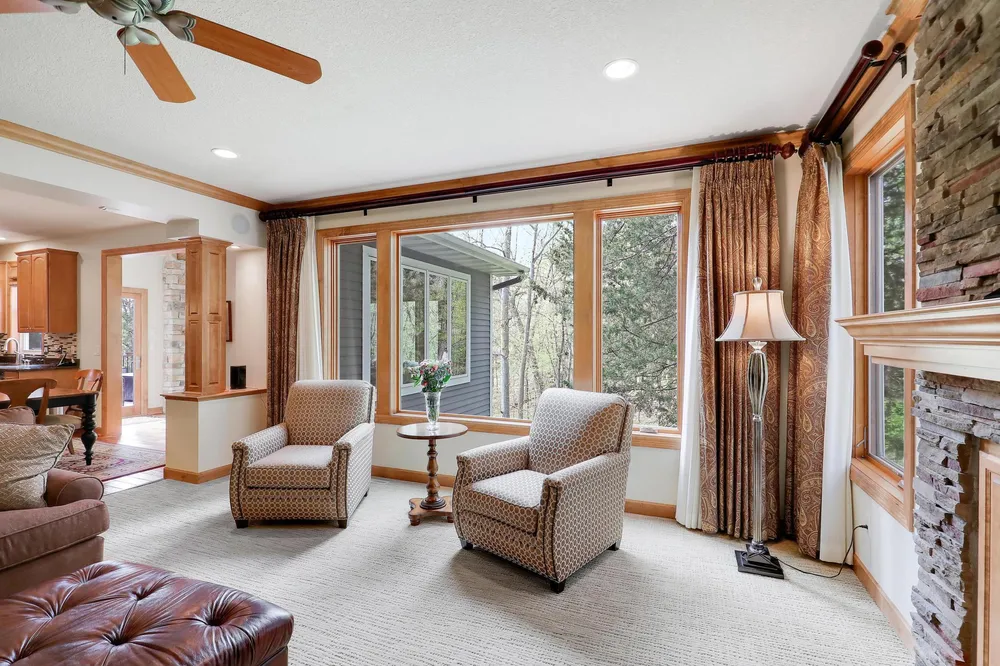 17039 Valley Rd, Eden Prairie, MN 55347