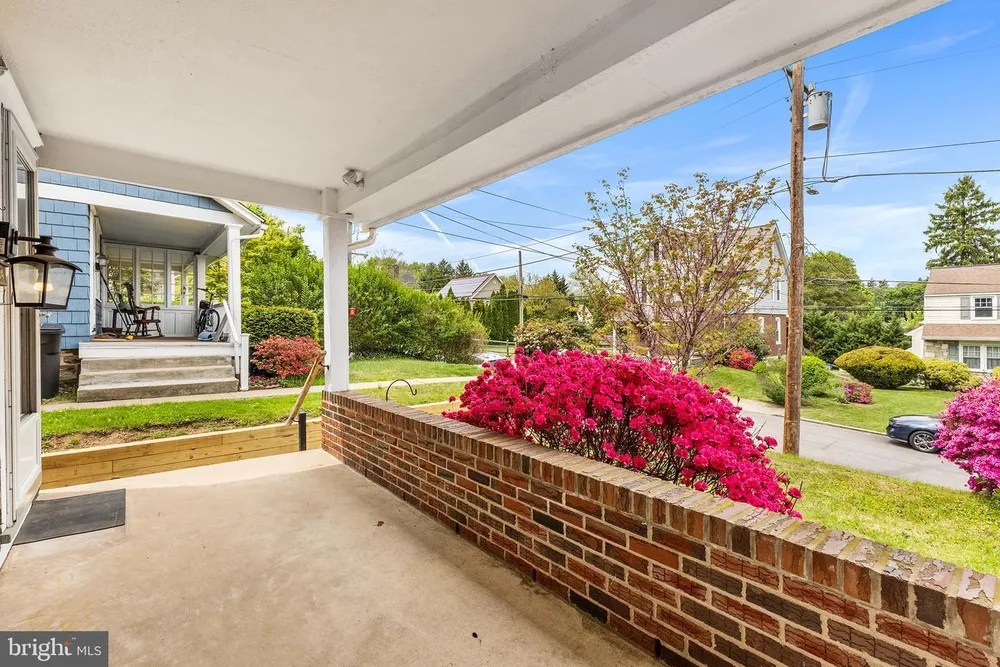 16 North Ave, Wyncote, PA 19095