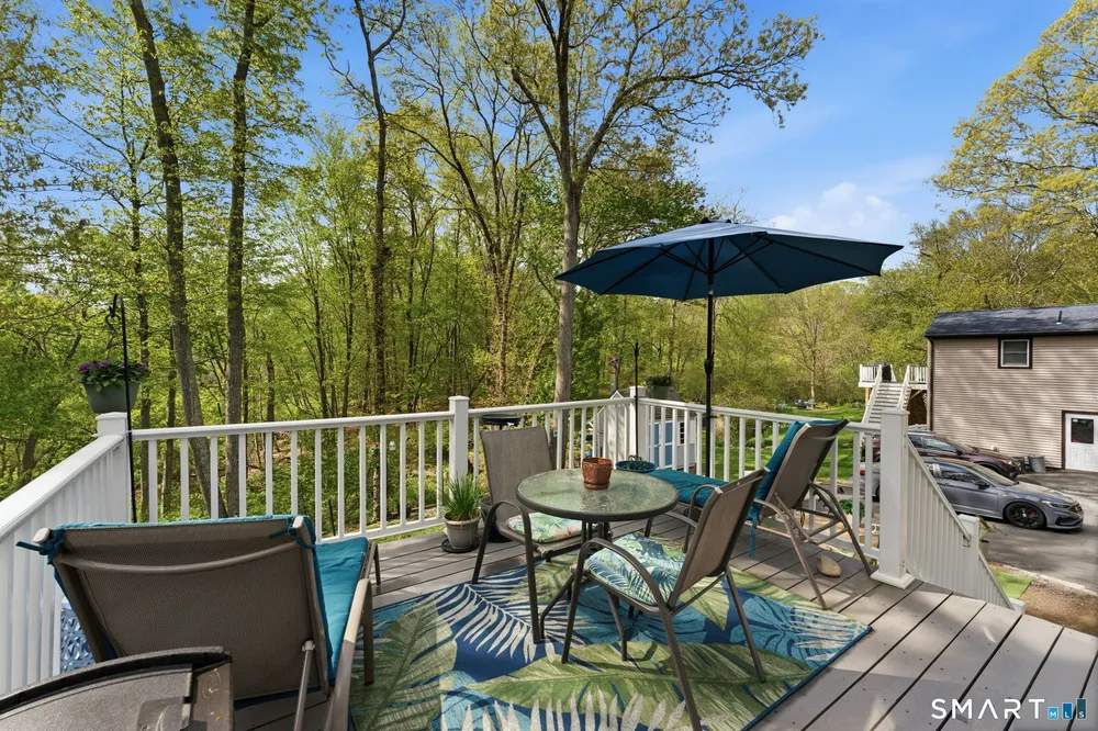 25 Forest Rd, East Lyme, CT 06357