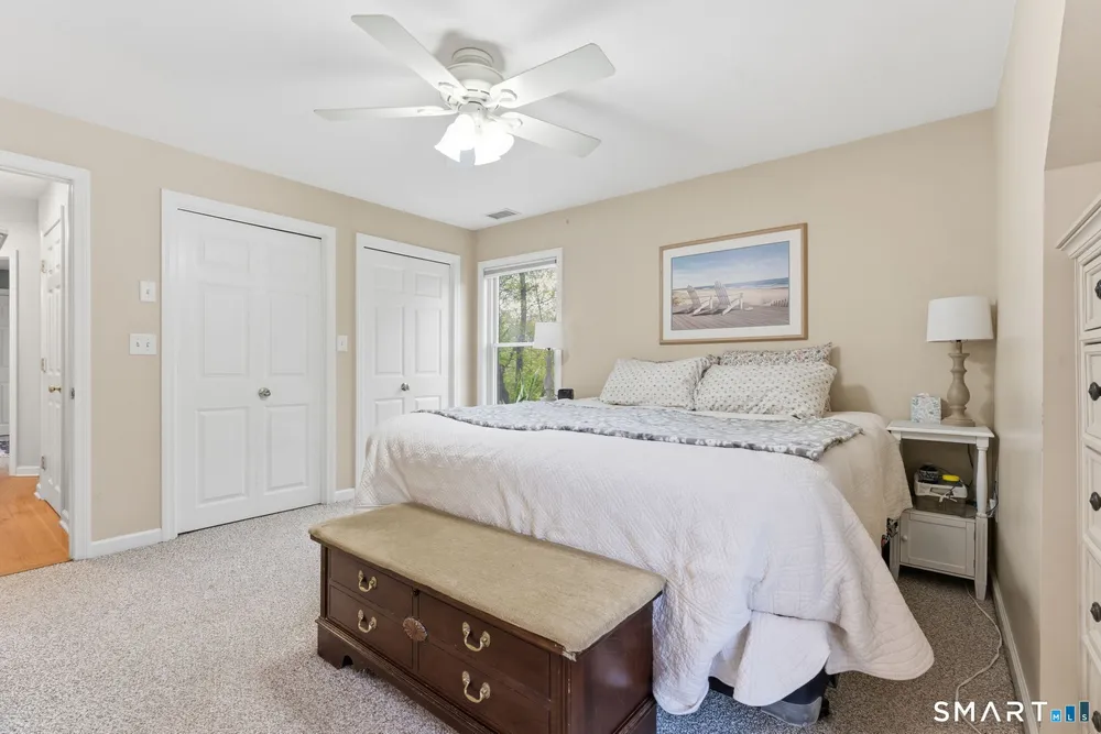 25 Forest Rd, East Lyme, CT 06357