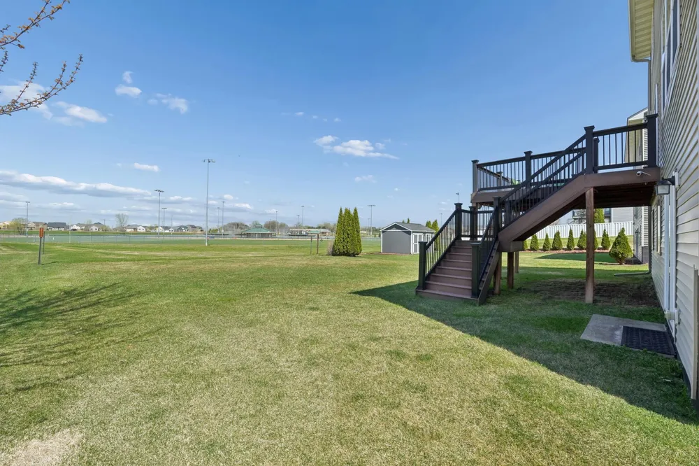 19315 Claremont Dr, Farmington, MN 55024