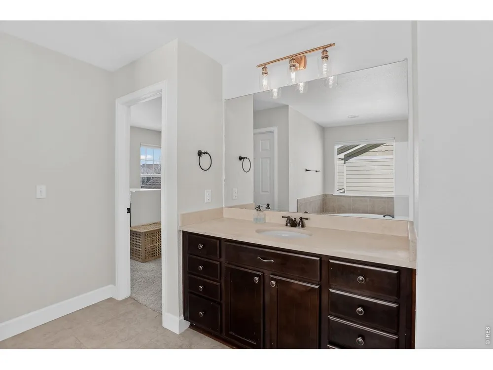 1652 Dorothy Cir, Longmont, CO 80503