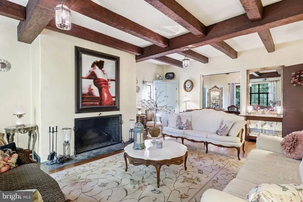 104 W Ferry Rd, Yardley, PA 19067
