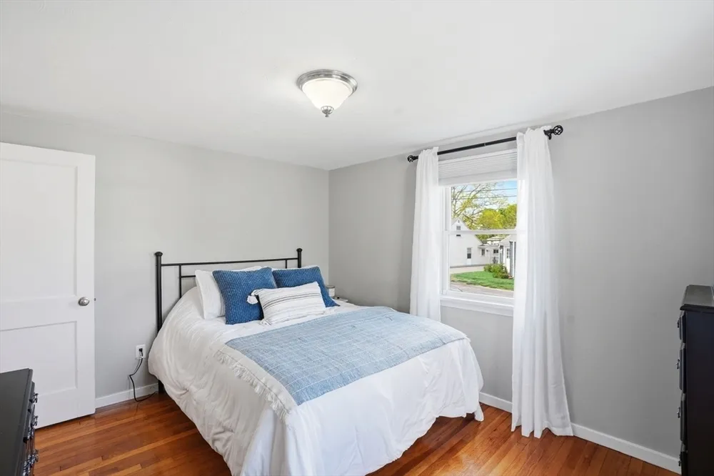 77 Weyham Rd, Weymouth, MA 02191