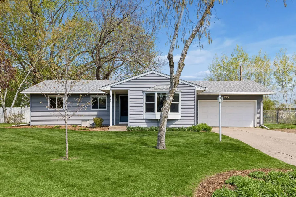 2049 Bluestone Ln, Eagan, MN 55122