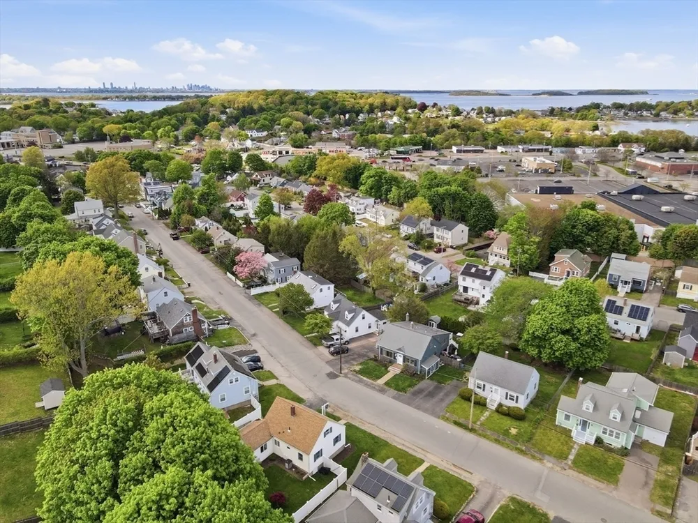 77 Weyham Rd, Weymouth, MA 02191