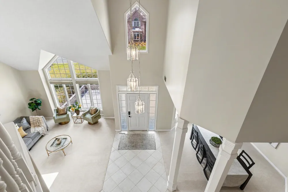 6459 Pinnacle Dr, Eden Prairie, MN 55346