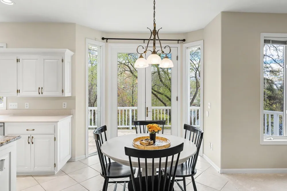 6459 Pinnacle Dr, Eden Prairie, MN 55346