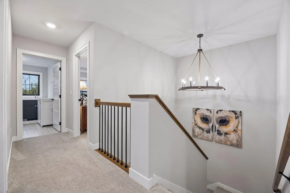 11724 Azure Ln, Inver Grove Heights, MN 55077