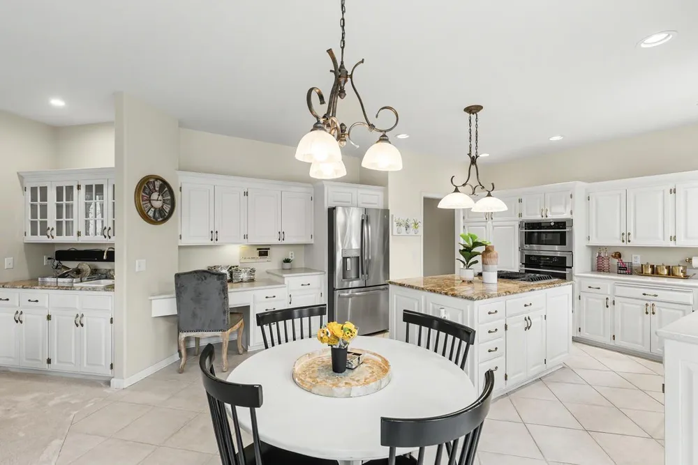 6459 Pinnacle Dr, Eden Prairie, MN 55346