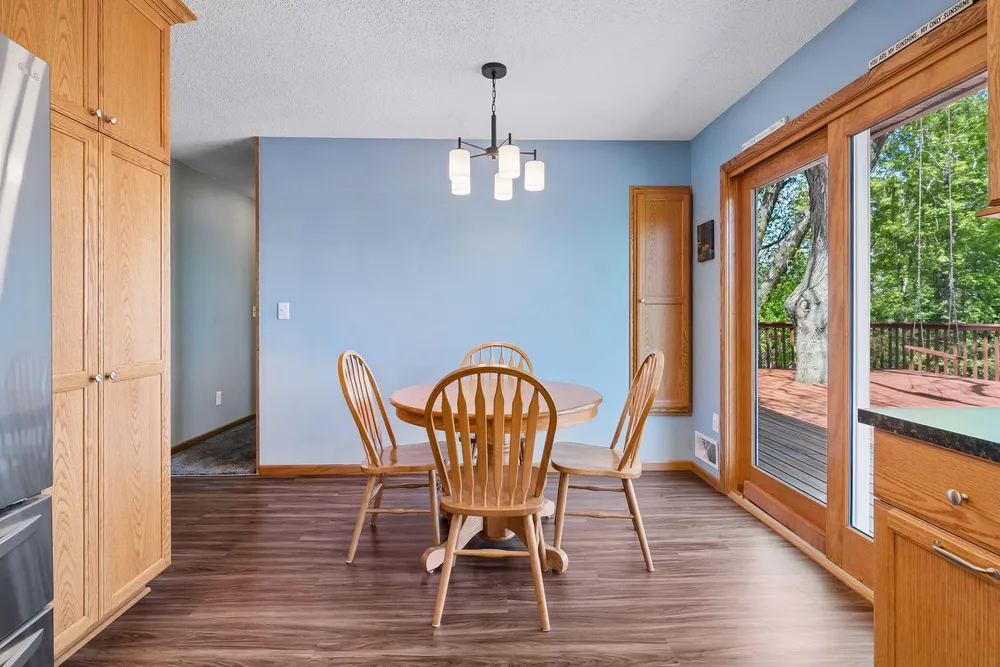 2049 Bluestone Ln, Eagan, MN 55122