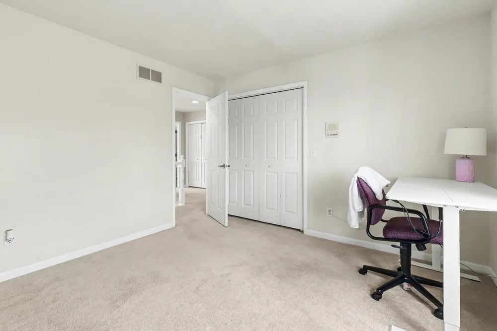6459 Pinnacle Dr, Eden Prairie, MN 55346