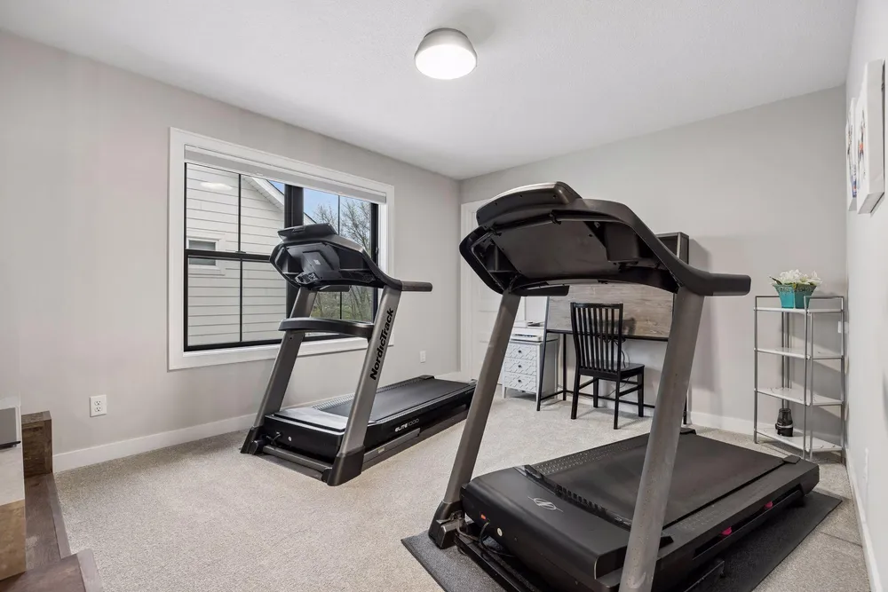 11724 Azure Ln, Inver Grove Heights, MN 55077