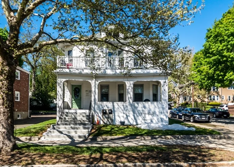 601 Main St, Watertown, MA 02472