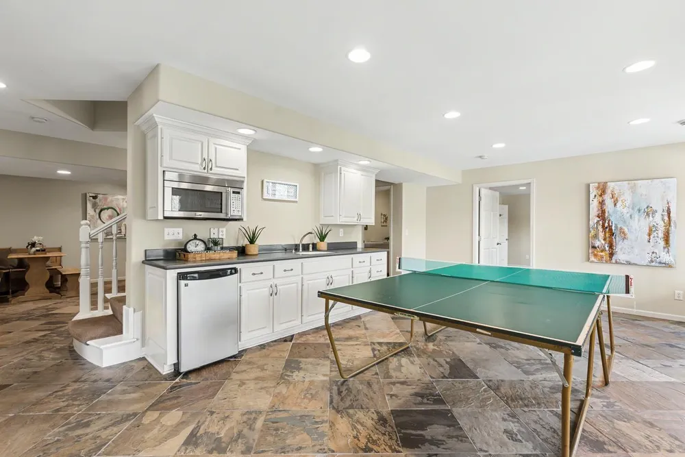 6459 Pinnacle Dr, Eden Prairie, MN 55346