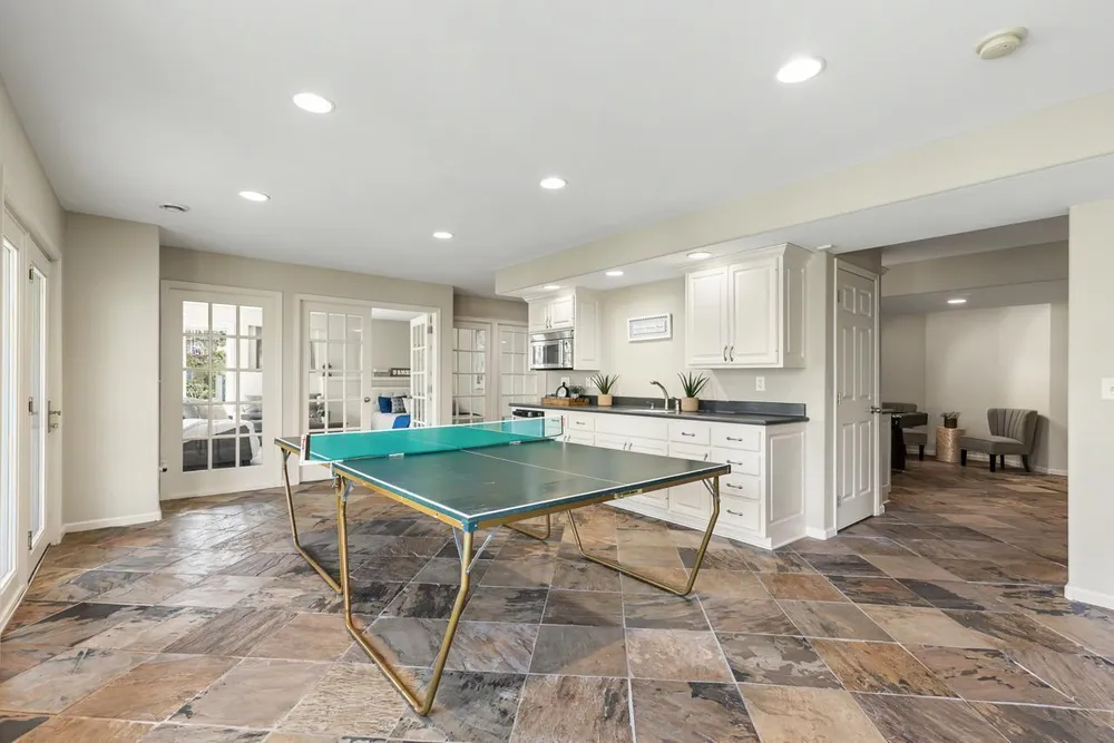 6459 Pinnacle Dr, Eden Prairie, MN 55346