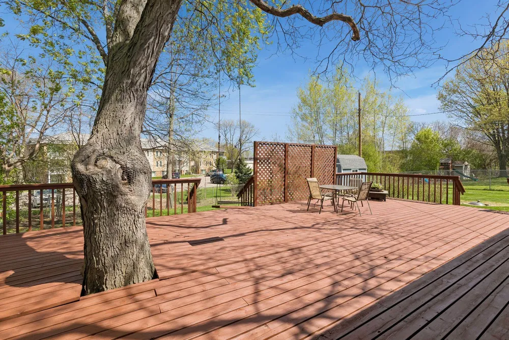 2049 Bluestone Ln, Eagan, MN 55122