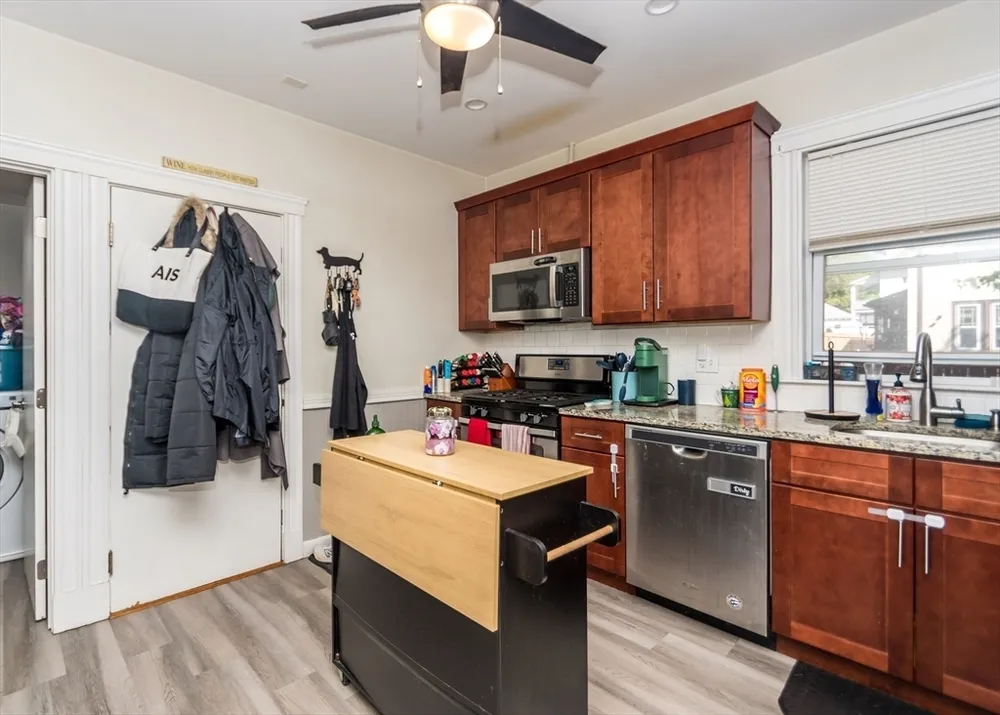 601 Main St, Watertown, MA 02472