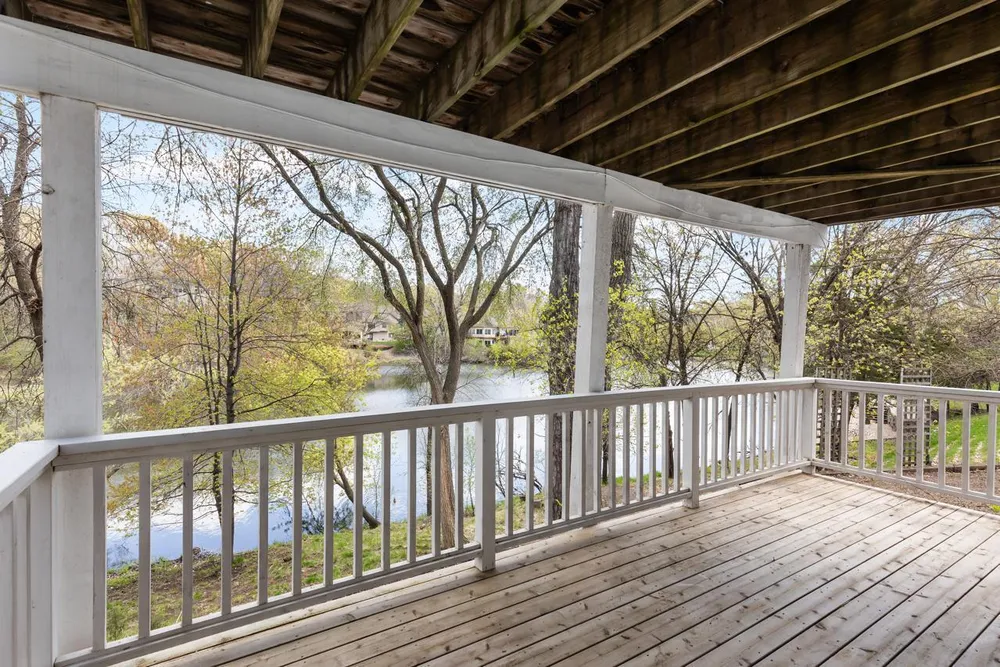 6459 Pinnacle Dr, Eden Prairie, MN 55346