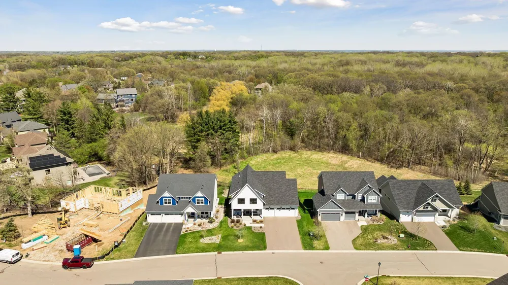 11724 Azure Ln, Inver Grove Heights, MN 55077