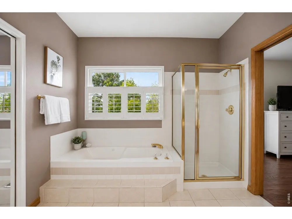 2284 INDIAN PEAKS CIR, Longmont, CO 80504
