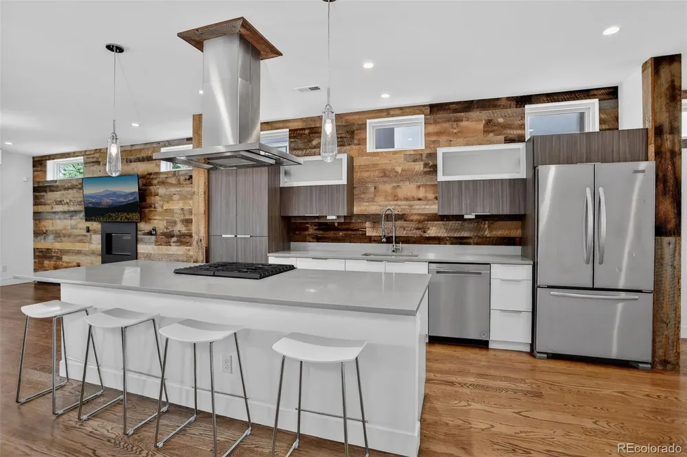 1930 W 35th Ave, Denver, CO 80211