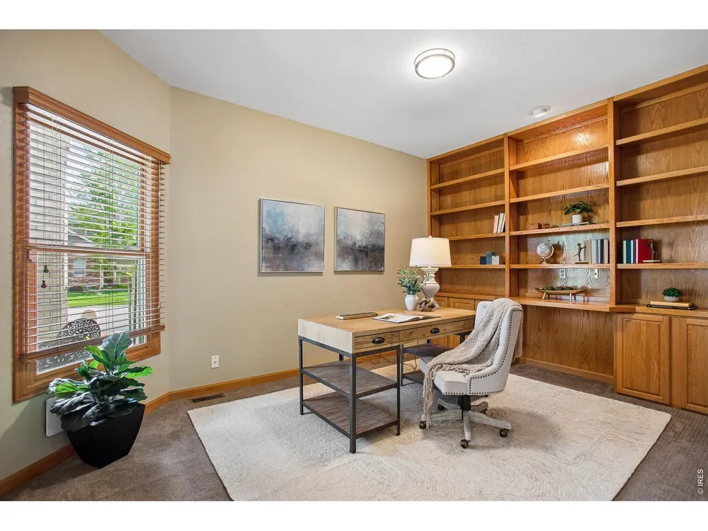 2284 INDIAN PEAKS CIR, Longmont, CO 80504
