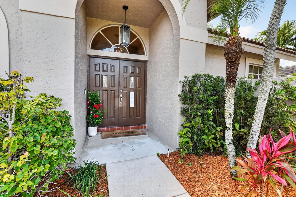 18743 Cape Sable Dr, Boca Raton, FL 33498