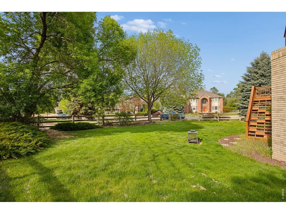 2284 INDIAN PEAKS CIR, Longmont, CO 80504