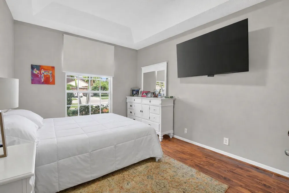 18743 Cape Sable Dr, Boca Raton, FL 33498