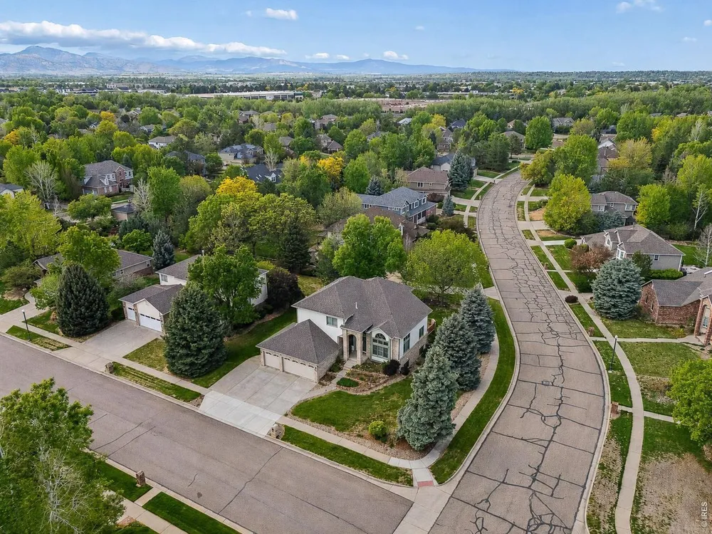 2284 INDIAN PEAKS CIR, Longmont, CO 80504