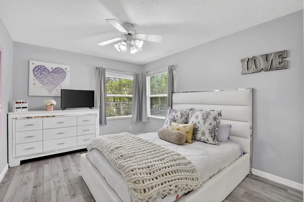 18743 Cape Sable Dr, Boca Raton, FL 33498