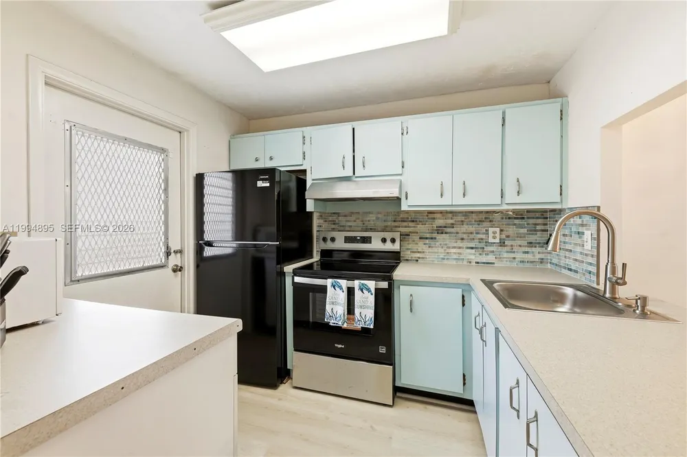 4025 N Federal Hwy, Oakland Park, FL 33308