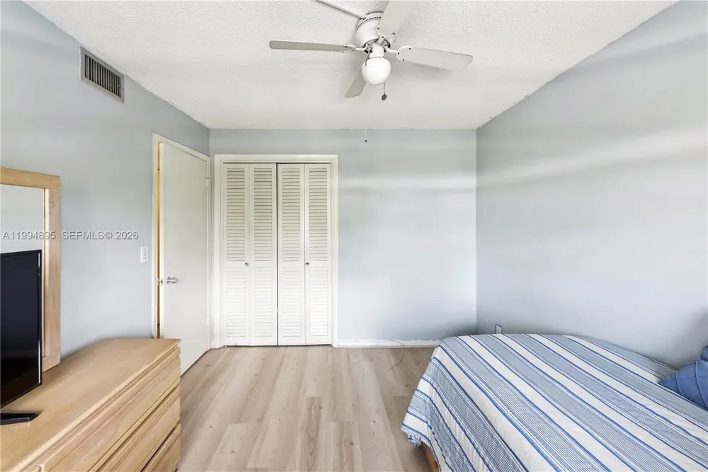 4025 N Federal Hwy, Oakland Park, FL 33308
