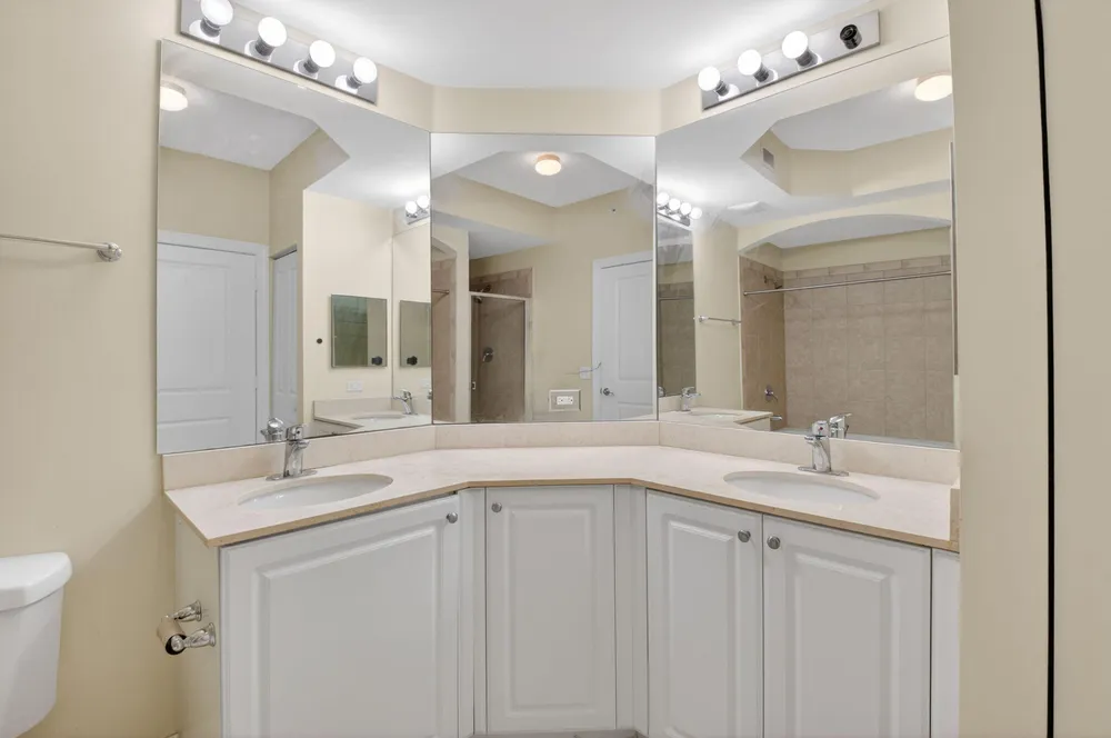 1690 Renaissance Commons Blvd, Boynton Beach, FL 33426