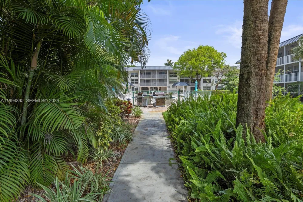 4025 N Federal Hwy, Oakland Park, FL 33308