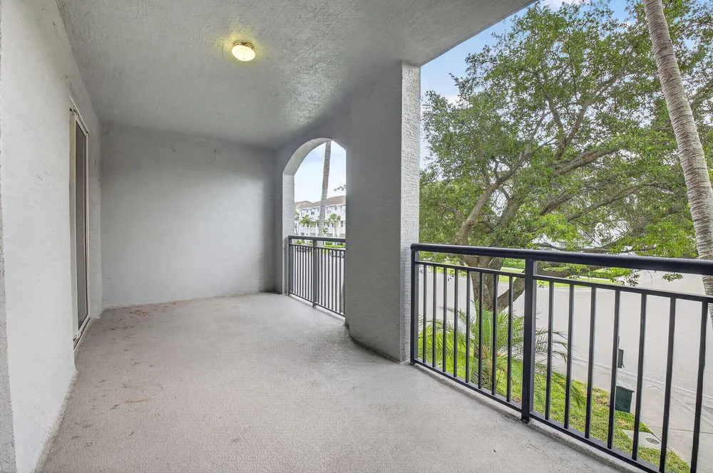1690 Renaissance Commons Blvd, Boynton Beach, FL 33426