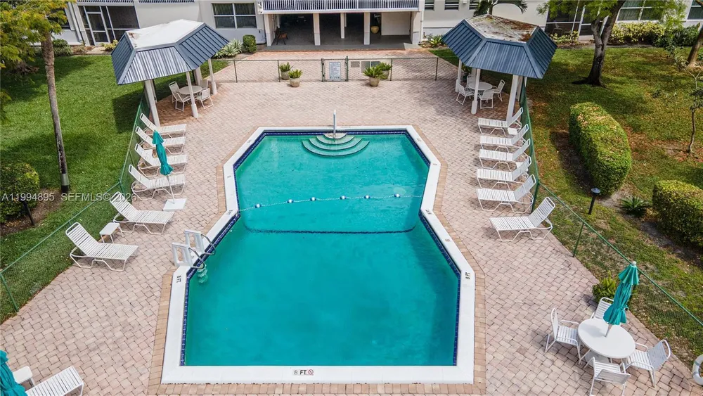 4025 N Federal Hwy, Oakland Park, FL 33308