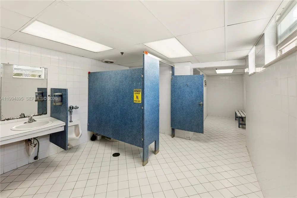 4025 N Federal Hwy, Oakland Park, FL 33308